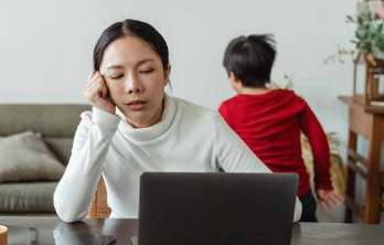 专家揭示了5种在一夜睡眠不足后吃的最好的大脑食物