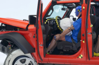 大多数中型SUV未能通过IIHS的后座碰撞测试将成人和儿童置于危险之中