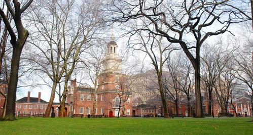 美国十大顶尖法学院 宾夕法尼亚大学和哥伦比亚大学