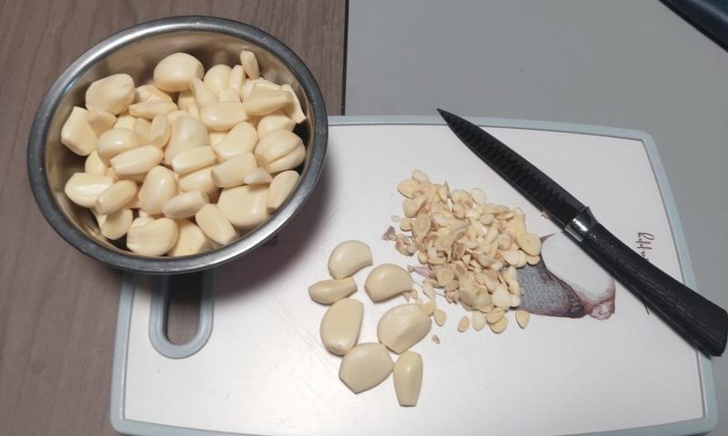 怎样做腊八蒜？ 自制腊八蒜的做法