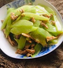 莴苣的做法？ 炒莴笋的做法大全