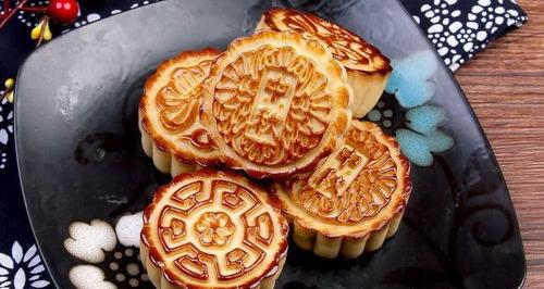 桃山皮月饼烤前与烤后哪个口感好？ 桃山皮月饼好吃吗