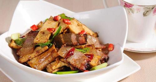 广东腊肉的腌制方法？ 广东腊肉的腌制方法