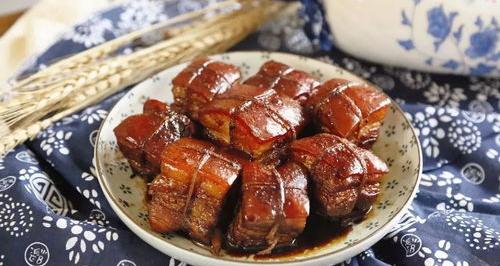 东坡肉是哪里的名菜？ 东坡肉是哪里的名菜