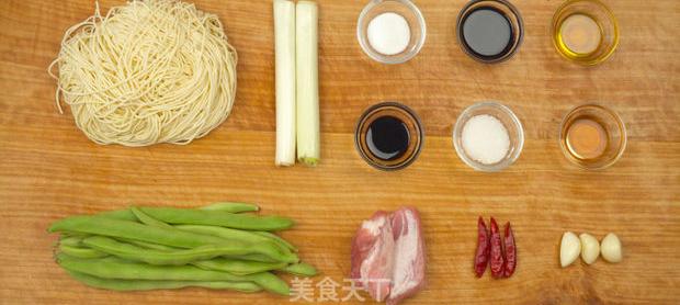 炖豆角焖面做法？ 豆角焖面的做法窍门