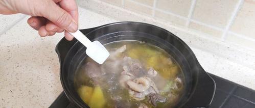 鸡汁豆腐串的做法和配方？ 鸡汤豆腐串怎么做好吃
