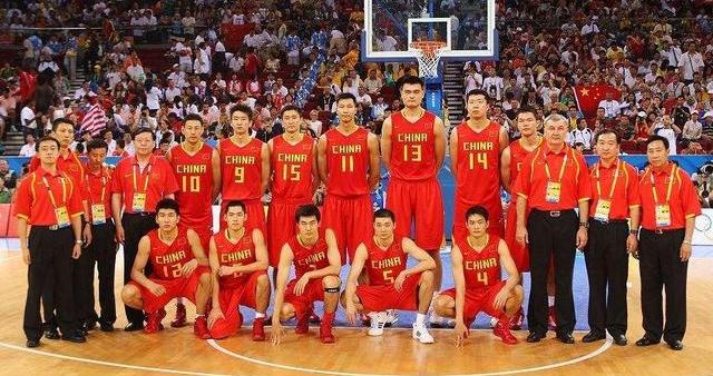 08年奥运中国国家男子篮球队球员名单及号码？ 上海队现任球员名单