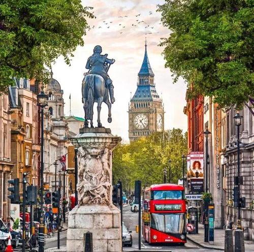 英国硕士一般几月份拿到证？ 英国留学几月开学