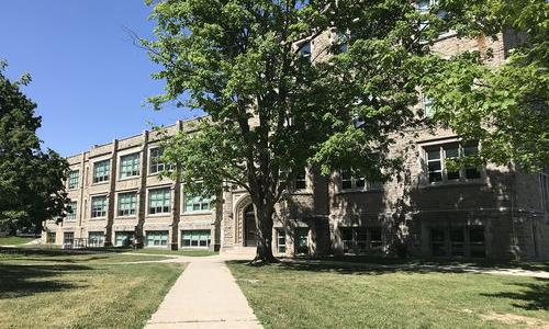 红星路小学本部与国际部区别？ 国际学院英语