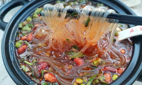 嗨吃家酸辣粉怎么泡步骤？ 酸辣粉怎么做好吃教程