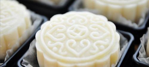 冰皮月饼是用什么材料做的？ 冰皮月饼是用什么做的