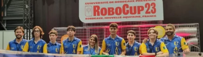 学生在法国ROBOCUP 23比赛中获得第一名