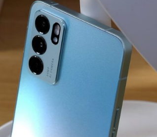 Oppo Reno 6智能手机配备天玑900处理器