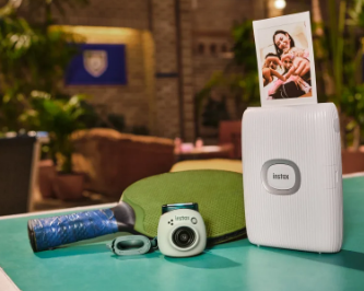 Fujifilm的Instax Pal是一款微型数码相机可让您稍后打印