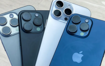 选择iPhone 15 Pro Max的颜色是我今年做出的最困难的决定之一