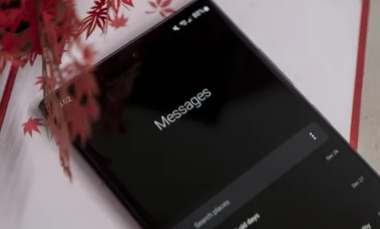 谷歌Messages通过背景壁纸为RCS聊天增添更多色彩