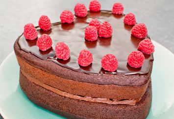 情人节最可爱的心形纯素巧克力蛋糕